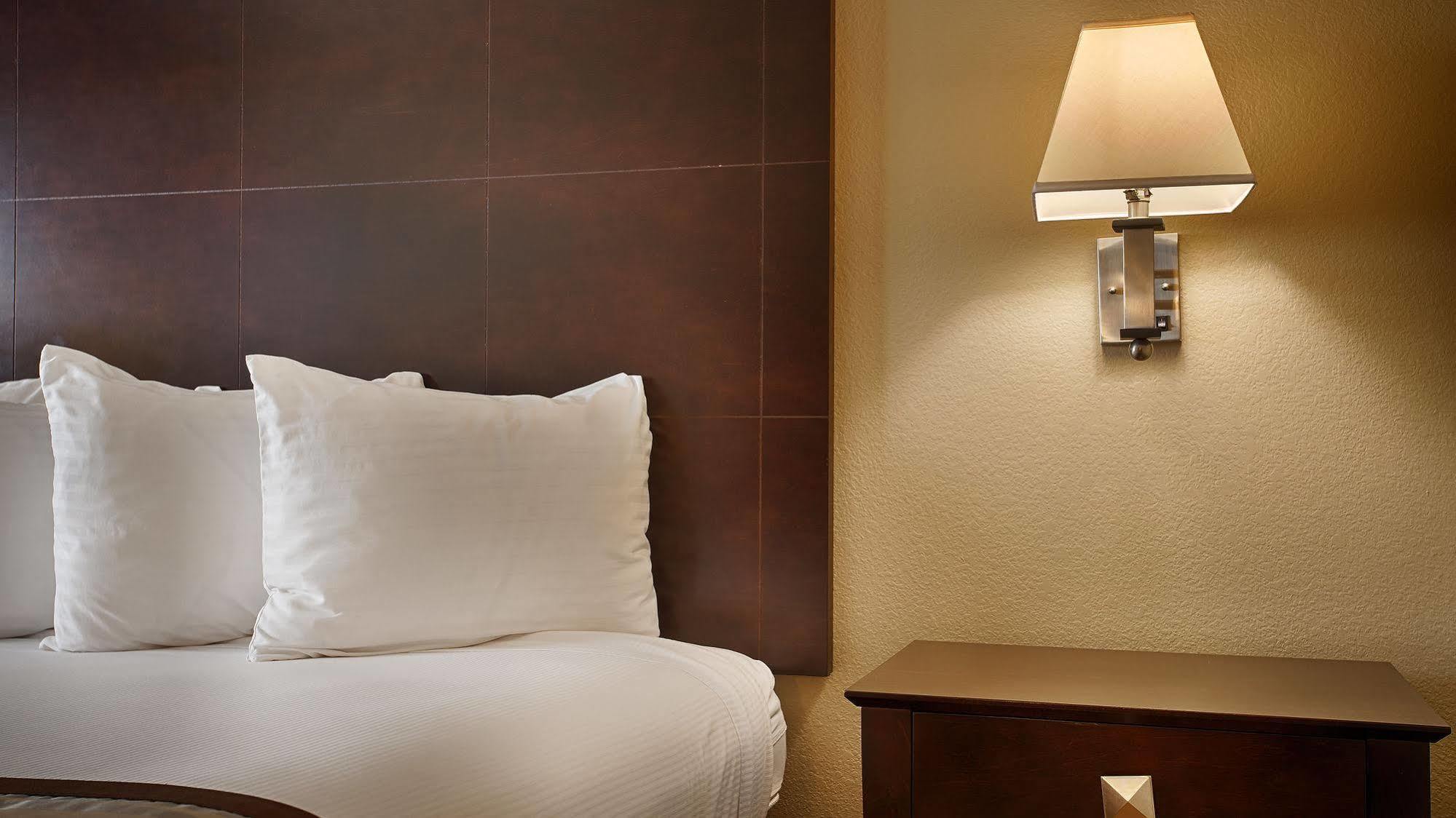 Best Western Plus Rancho Cordova Inn Kültér fotó